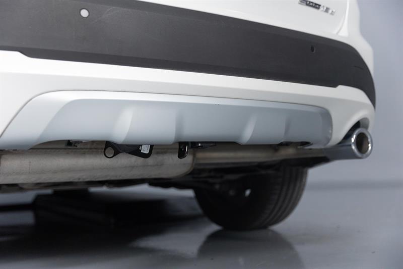 STEINHOF Gancio di traino fisso compatibile con Iveco Daily 35C Furgone 12.2014- (con preparazione) + kit elettrico 13-poli specifico