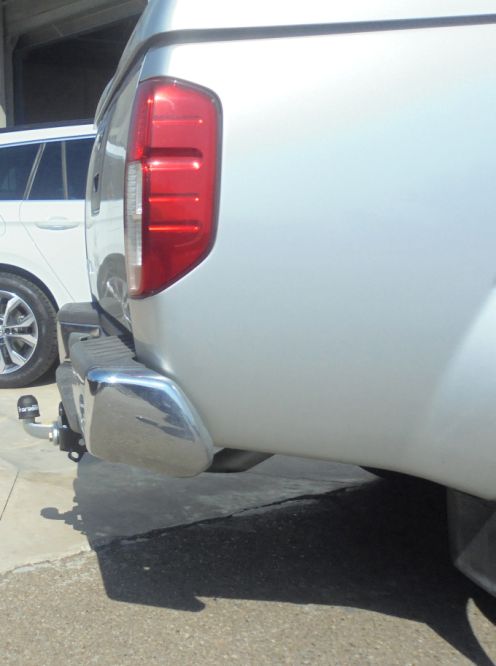 STEINHOF Nuovo gancio di traino fisso compatibile con Navara D40 Pickup 2005-2015 con 7-poli kit elettrico universale