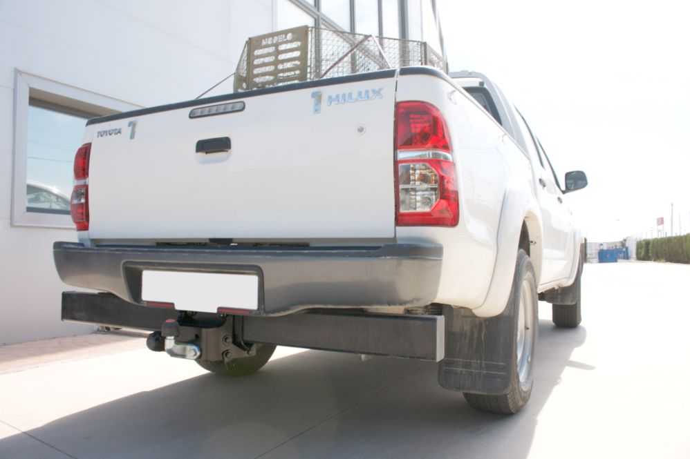 Enganches para TOYOTA HI LUX